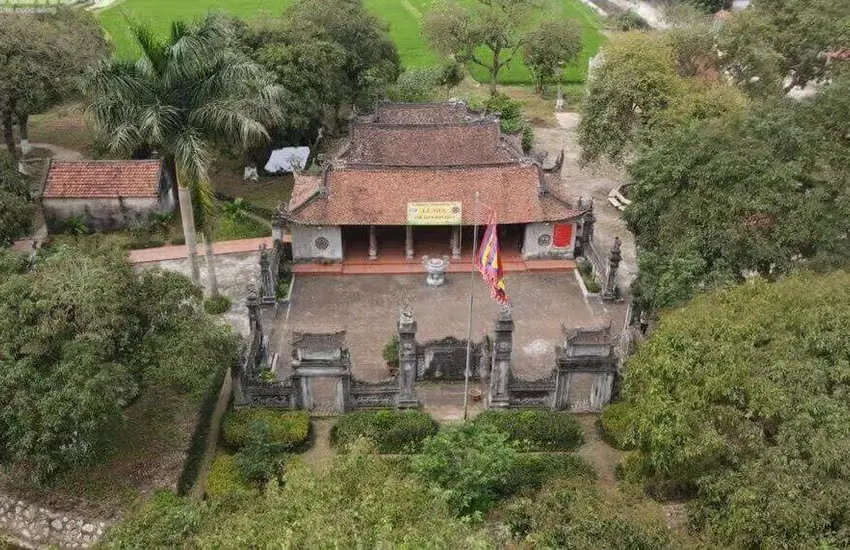 Tổng thể Miếu Hai Thôn