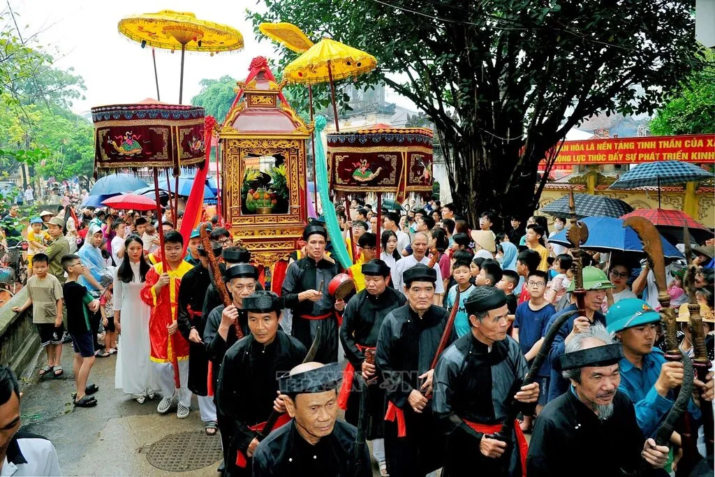 Lễ rước tại Lễ hội Đình - Đền Sượt