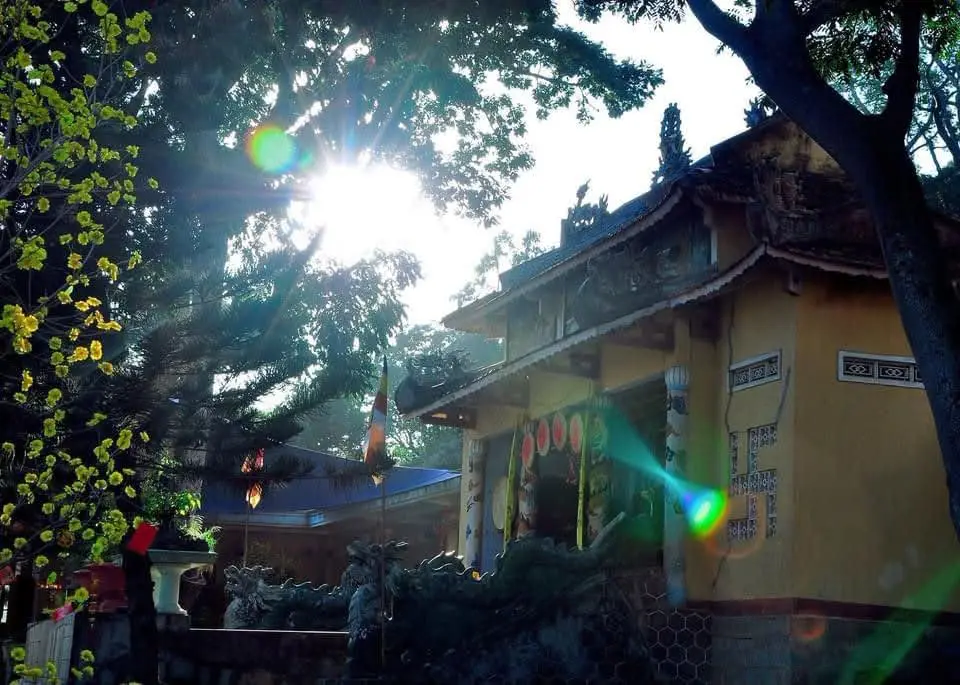Cảnh quan Chùa Từ Quang