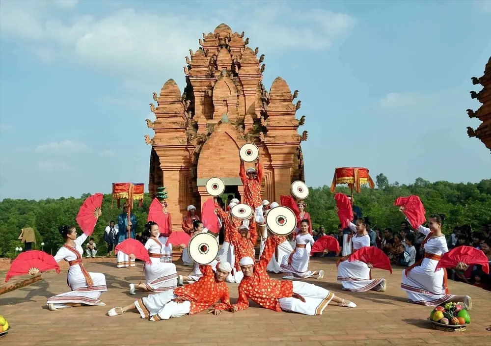 Tiết mục văn nghệ đặc sắc tại Lễ hội Katê