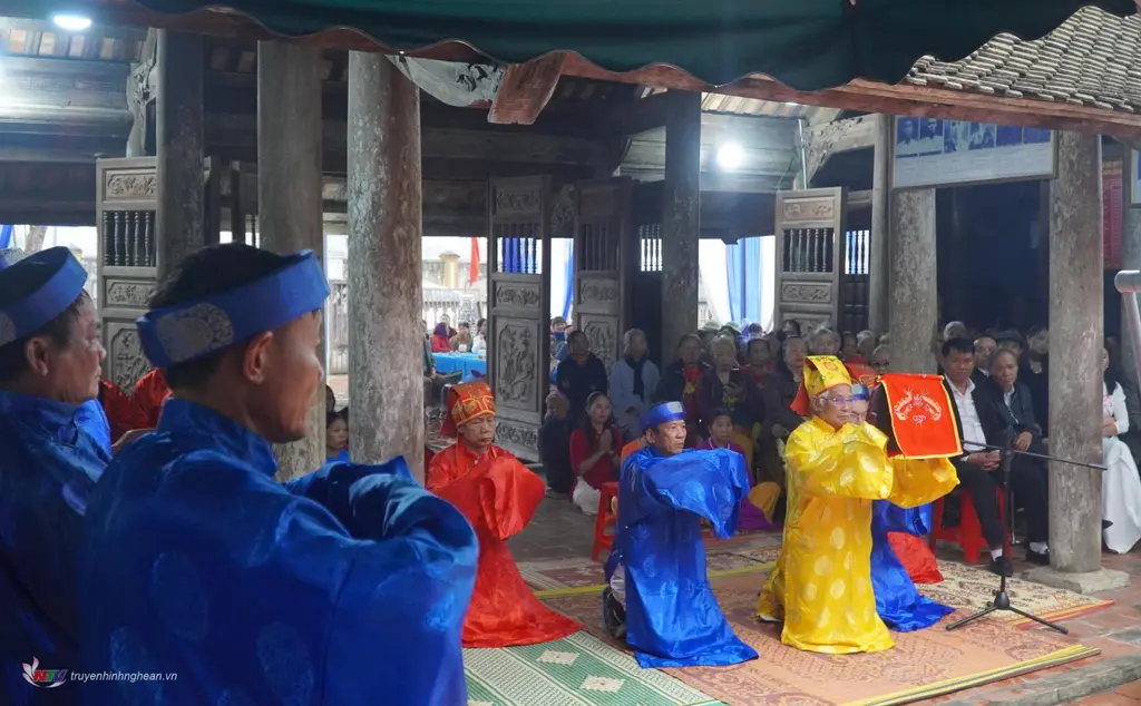 Lễ tế tại Lễ hội Đình Long Ân
