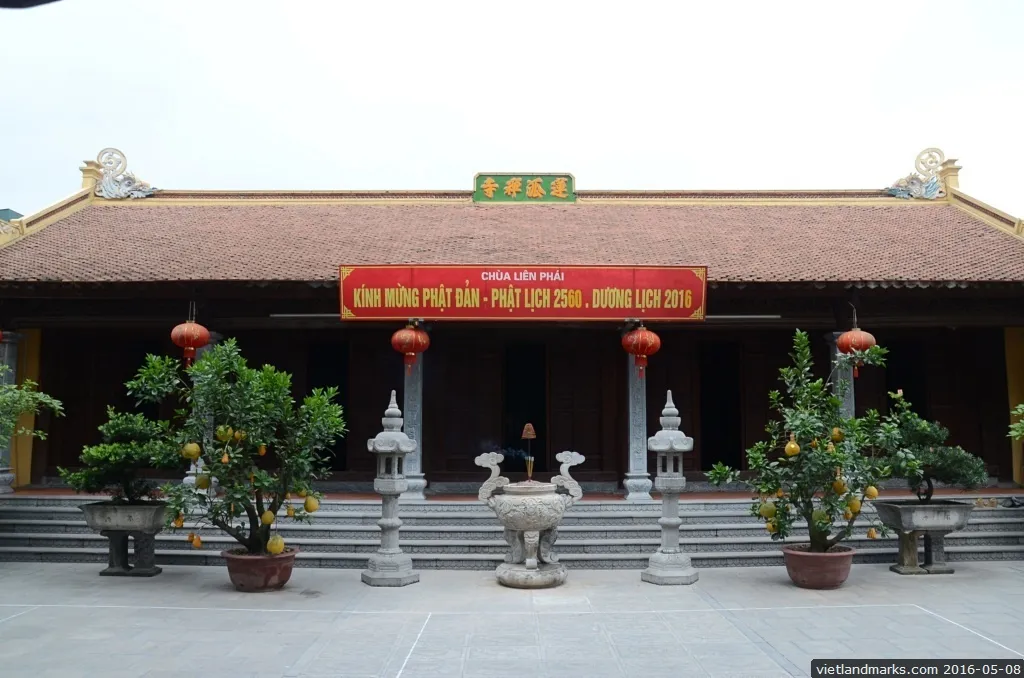 Cảnh quan Chùa Liên Phái