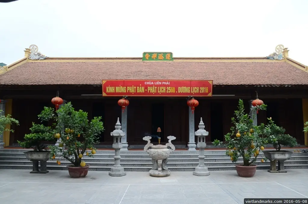 Cảnh quan Chùa Liên Phái
