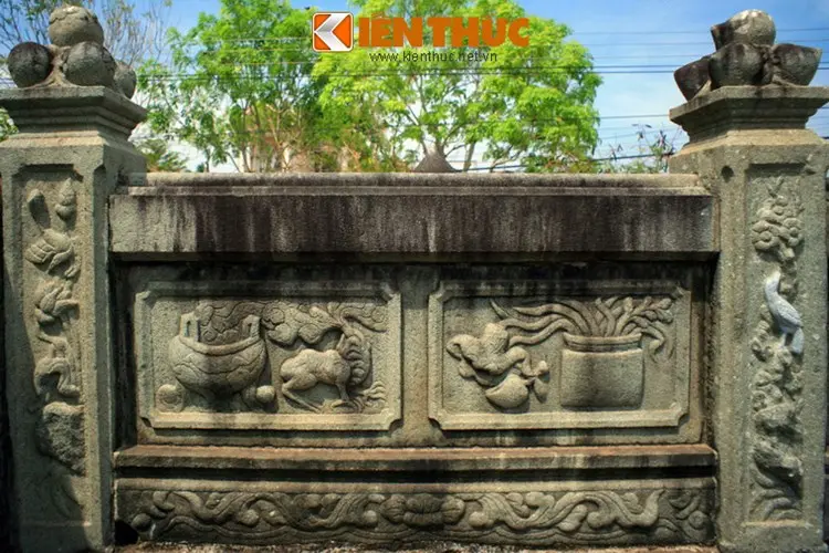 Những bức phù điêu tại Mộ Đốc phủ Cao Minh Thạnh