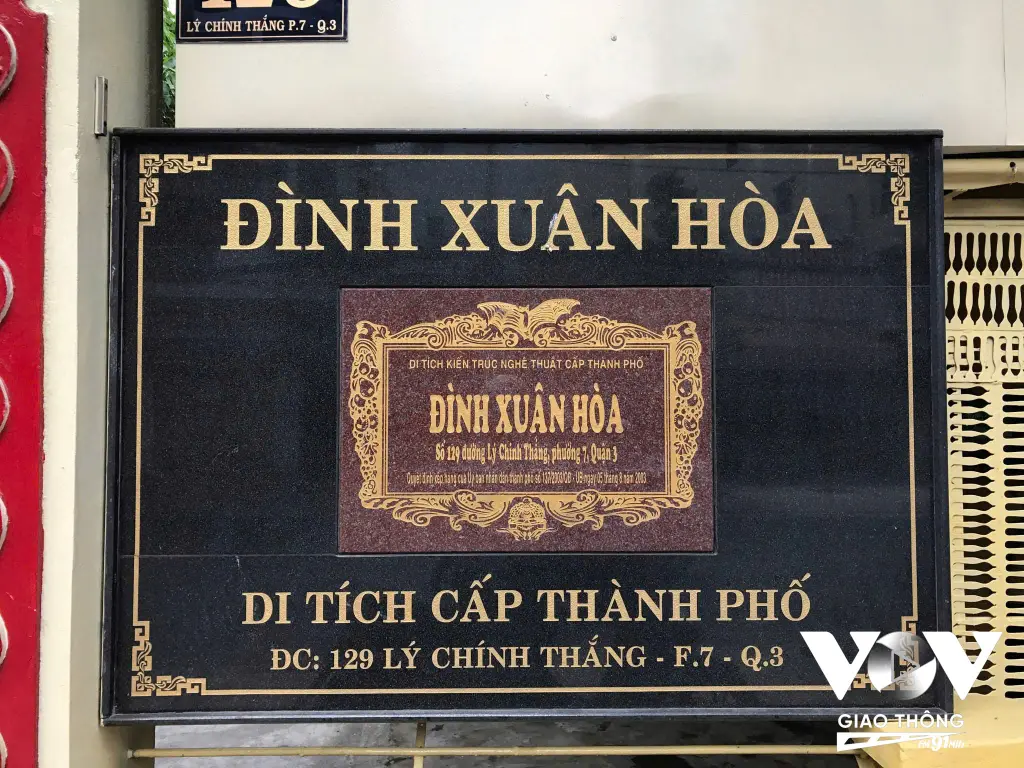 Bảng di tích đình Xuân Hòa là cấp thành phố