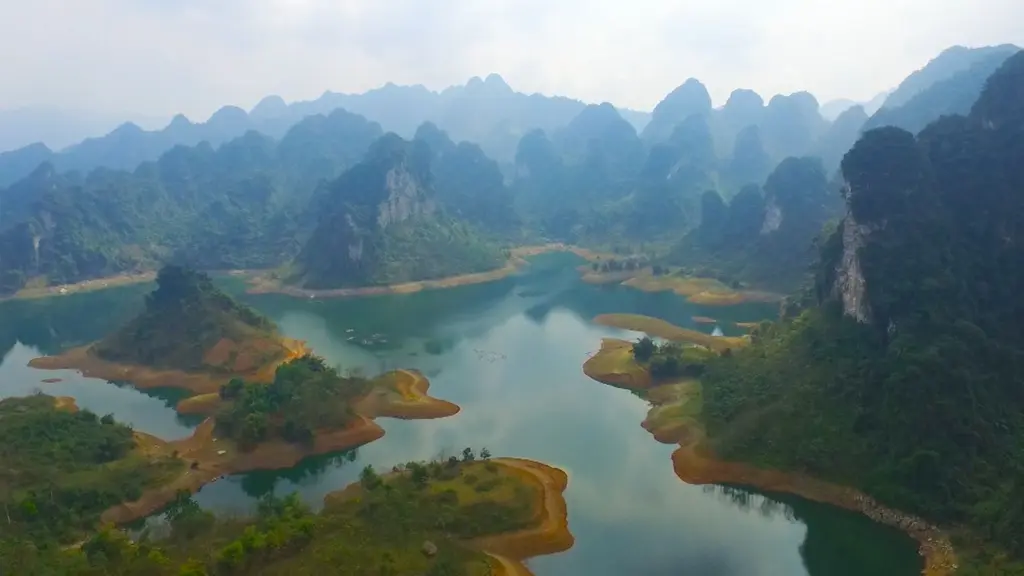 Cảnh quan thiên nhiên tại di tích Thắng Cảnh Thượng Lâm