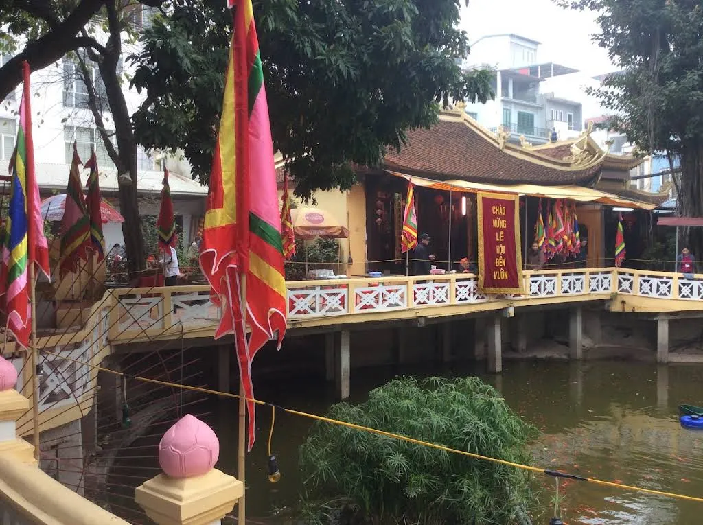 Không gian cảnh quan Đền Vườn