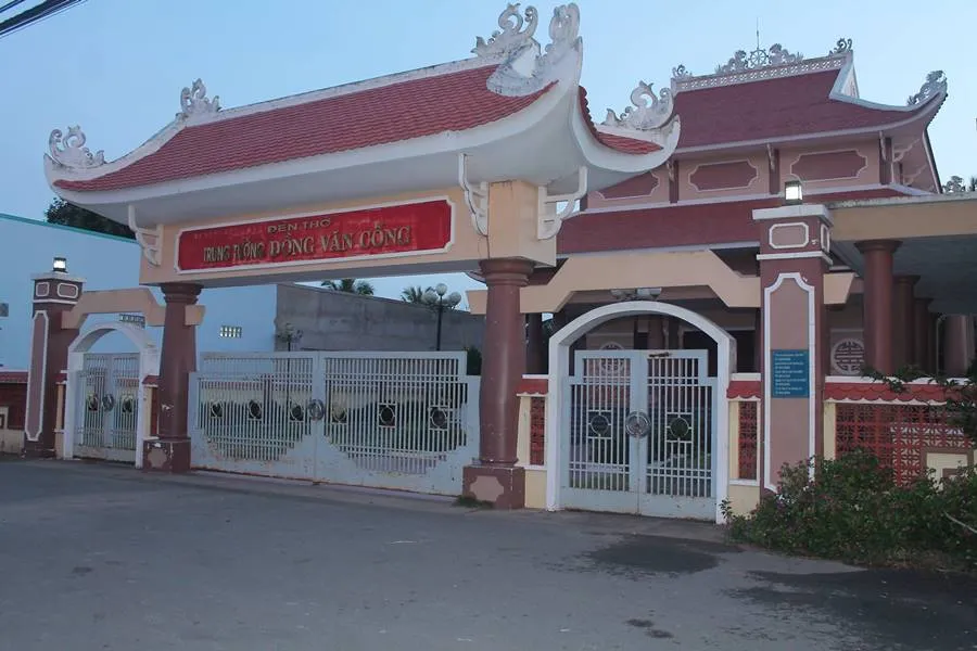 Kiến trúc Đền thờ Trung tướng Đồng Văn Cống mang dáng dấp của các đình làng Nam Bộ