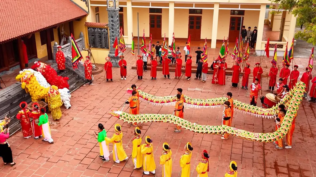 Không gian tại Lễ hội Phủ mẫu Mộc Hoàn