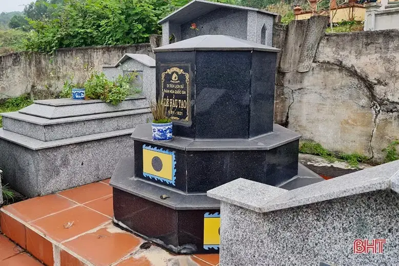 Khu mộ Lê Hầu Tạo trong khuôn viên nghĩa trang họ Lê.