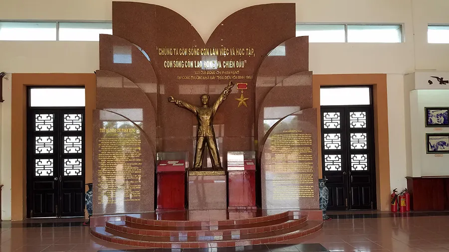 Bên trong Khu lưu niệm Đồng chí Phạm Hùng