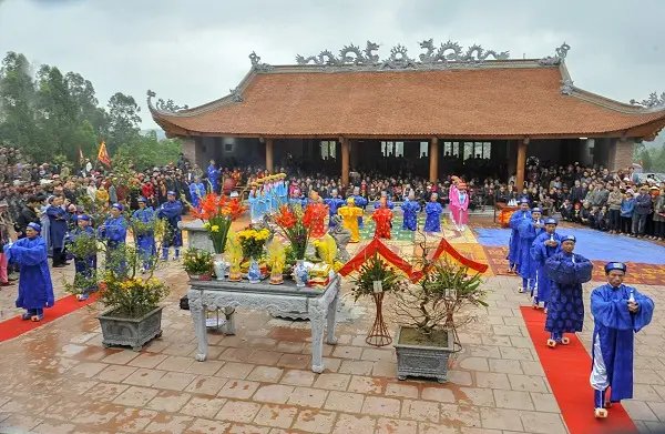 Quang cảnh lễ tế tại Lễ hội Đền thờ Hồ Hưng Dật