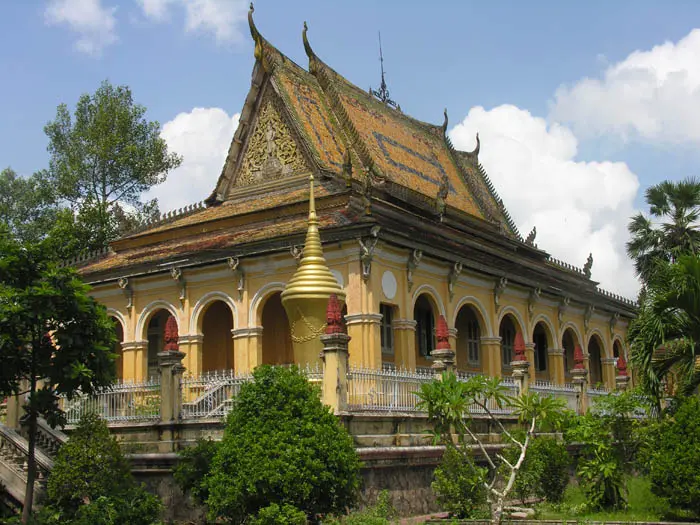 Cảnh quan Chùa Kom Pong