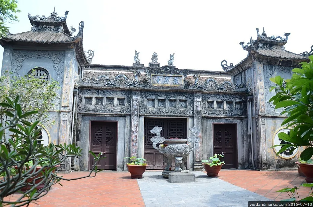 Cảnh quan Chùa Liên Đàm