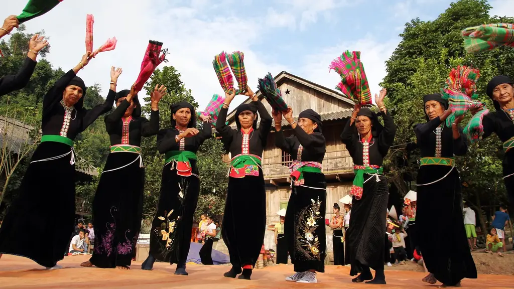Không khí tại Lễ hội Mìn Lóng Phạt dân tộc Cống