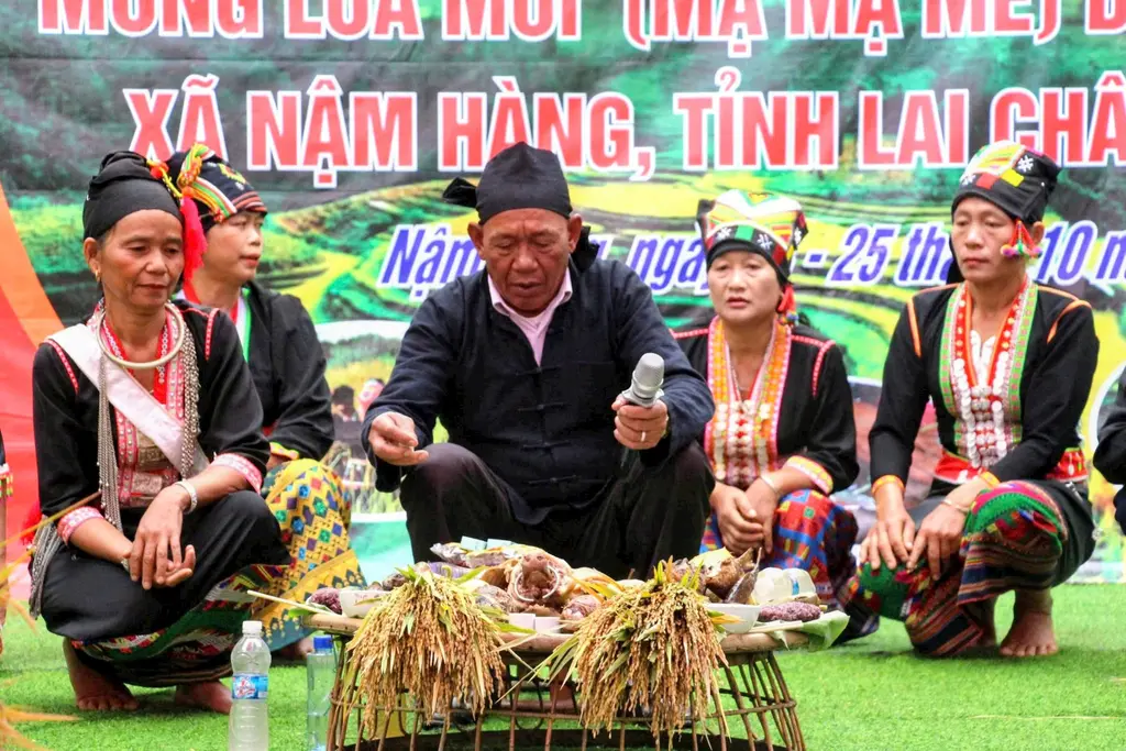 Nghi thức cúng Lễ hội Mừng lúa mới hay còn gọi là "Mạ Mạ Mê"