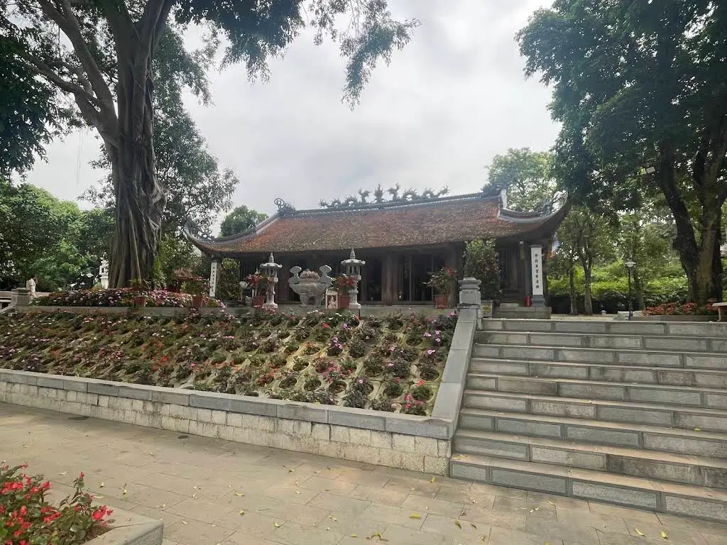 Cảnh quan di tích Đền Hạ