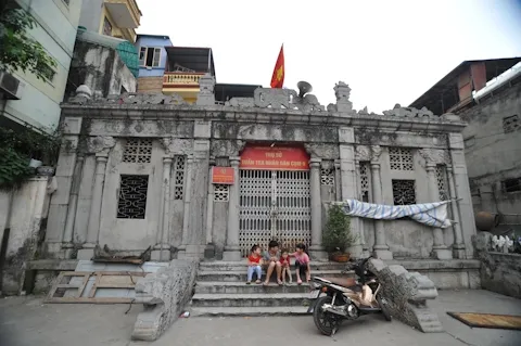 Tam quan Lăng Hoàng Cao Khải