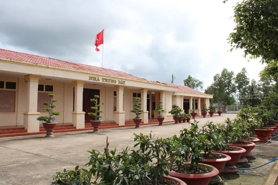 Nhà trưng bày tại Khu Di tích Lịch sử Cách Mạng Cái Ngang