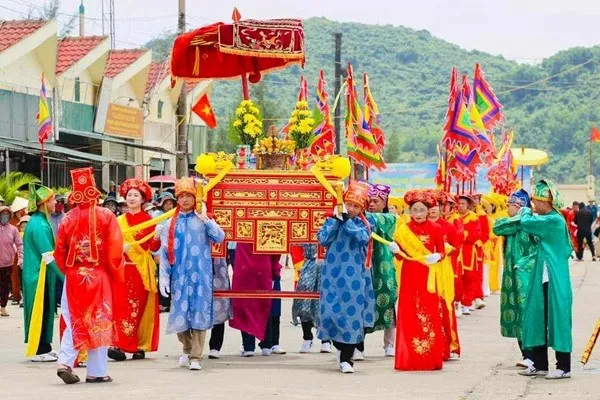 Lễ rước tại Lễ hội đền Lê Khôi (hay Lễ hội đền Chiêu Trưng)