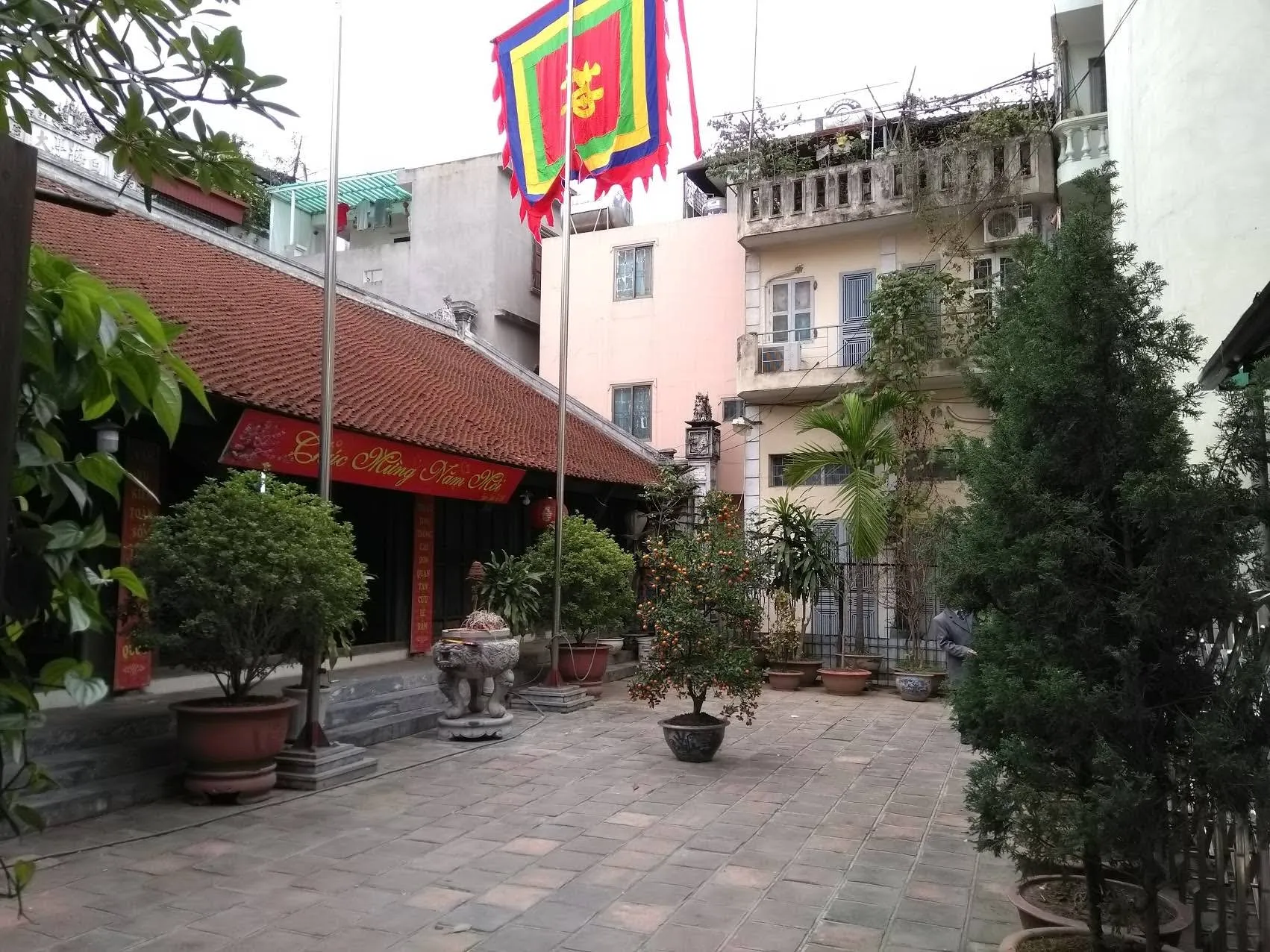 Cảnh quan di tích Đình Đại - Bạch Mai