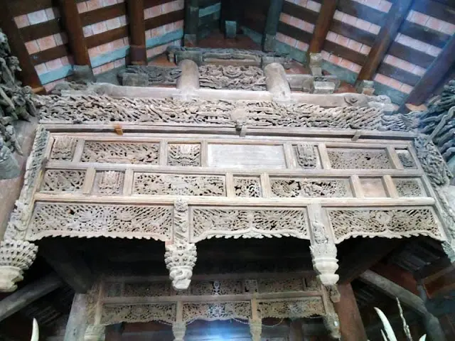 Kiến trúc bên trong Đình Kiền Bái