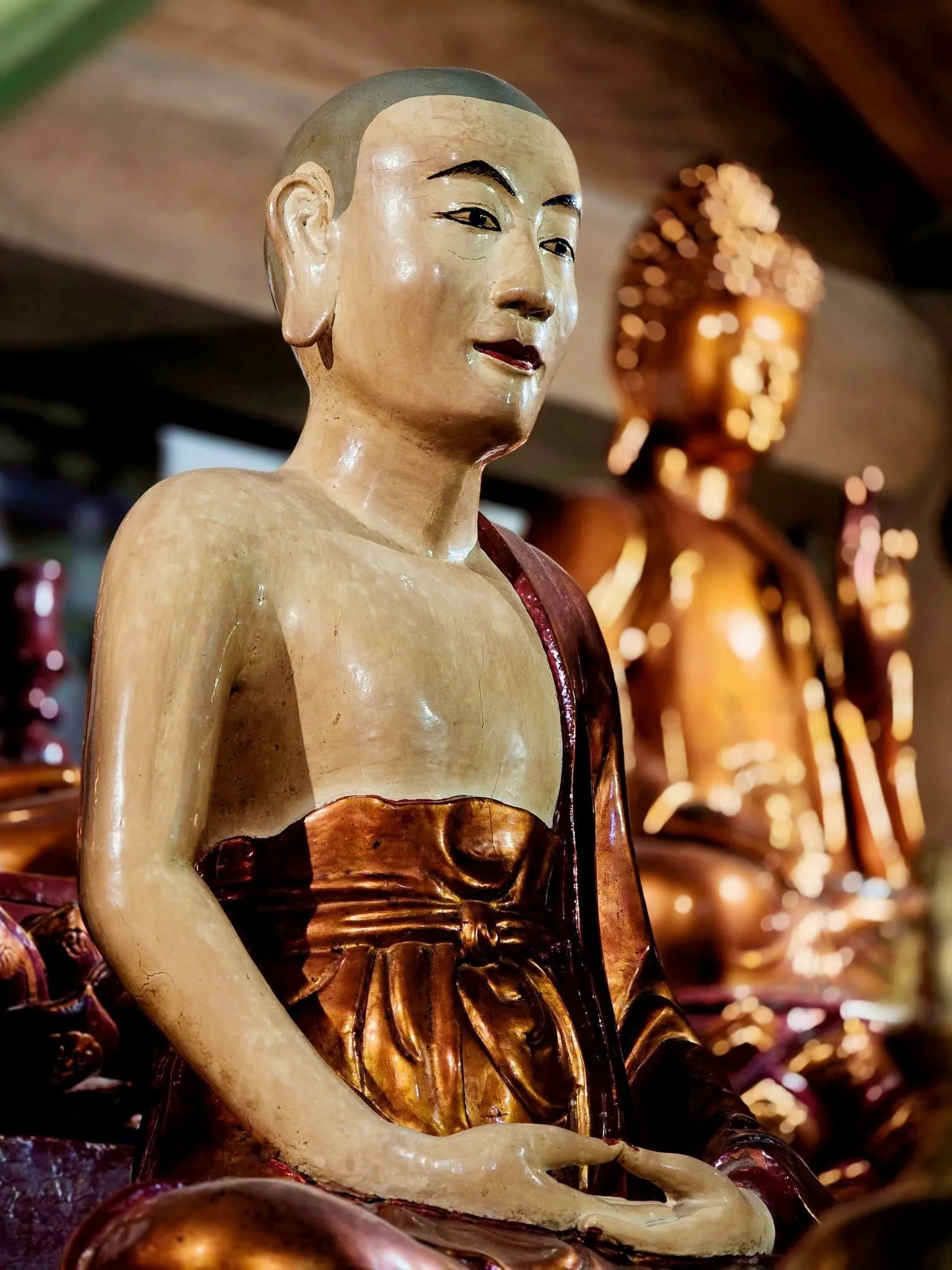 Tượng thờ trong chùa Côn Sơn (Thiên Tư Phúc tự)