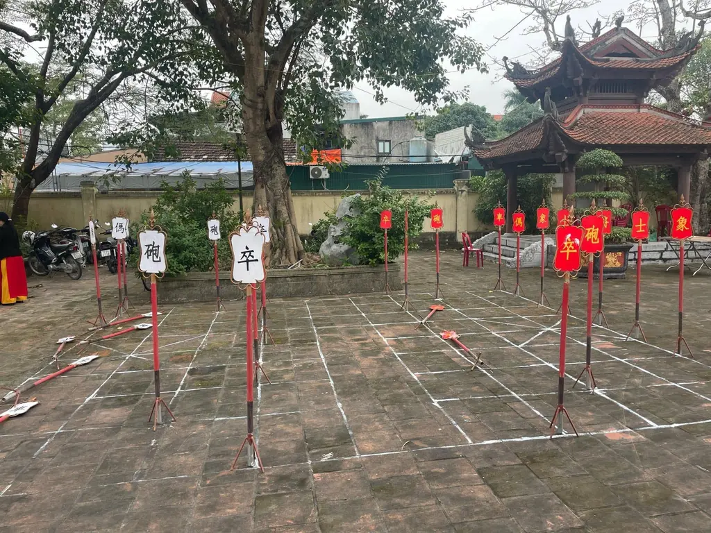 Công tác chuẩn bị cho phần hội tại Lễ hội Đền thờ Nguyễn Công Trứ
