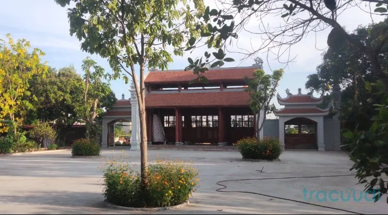 Khuôn viên Chùa Huỳnh Cung