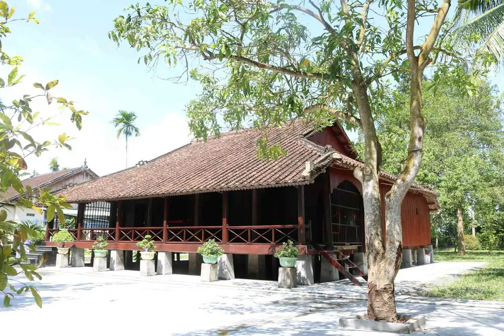 Nhà lưu niệm thời niên thiếu của Tôn Đức Thắng