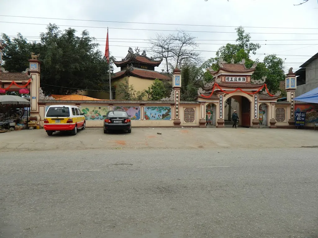 Cổng Đền Hạ