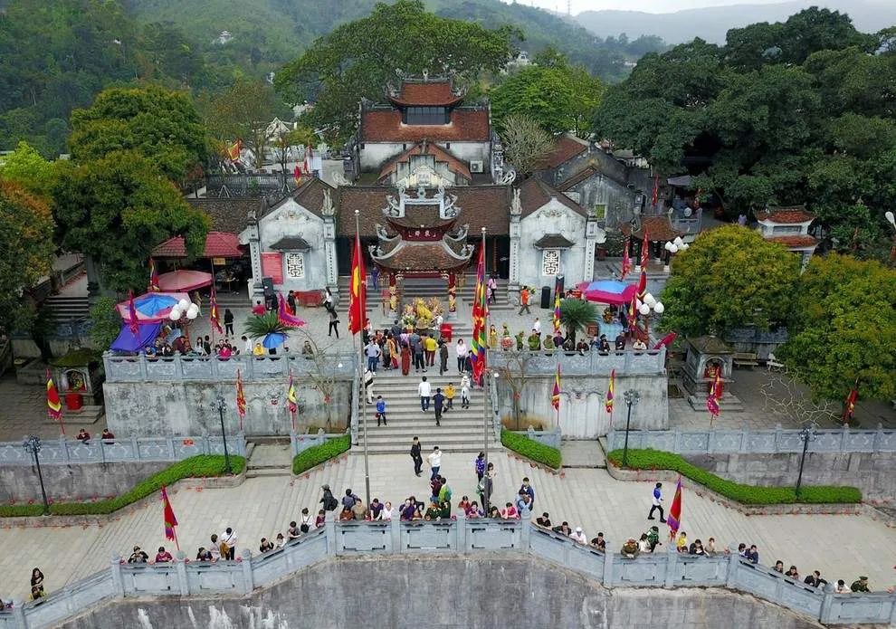 Toàn cảnh Lễ hội Đền Cửa Ông