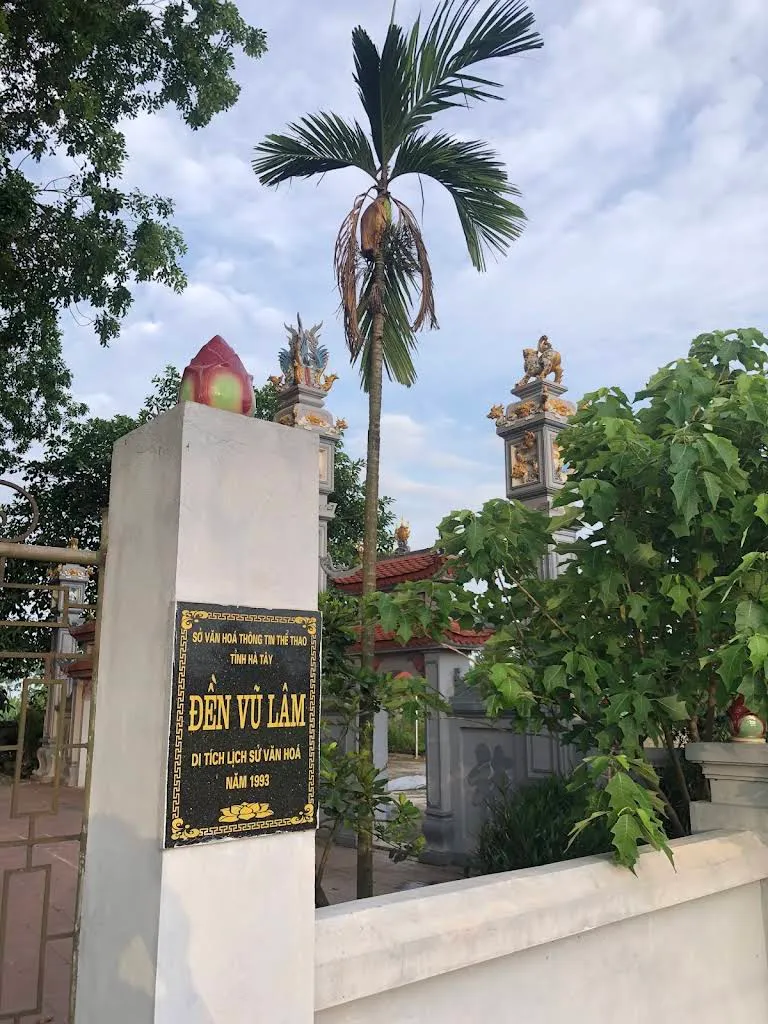 Cổng Đền Vũ Lâm