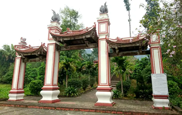 Cổng Chùa Bảo Ninh Sùng Phúc