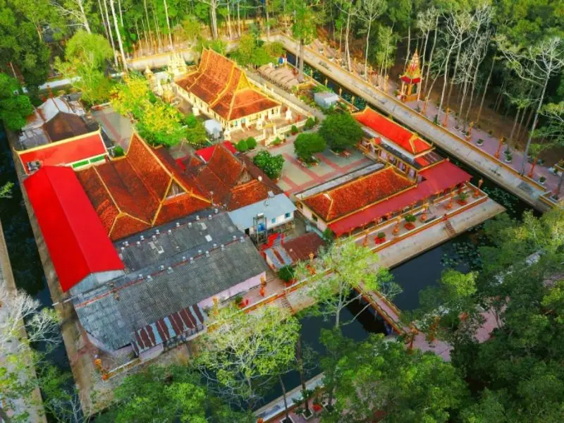 Tổng thể Chùa Âng