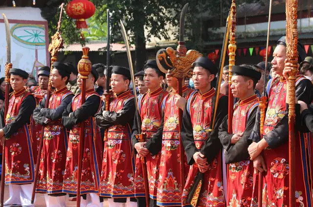 Đội nghi lễ tại Hội đình làng Chúc Sơn