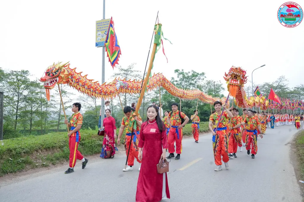 Đoàn rước Hội đình So