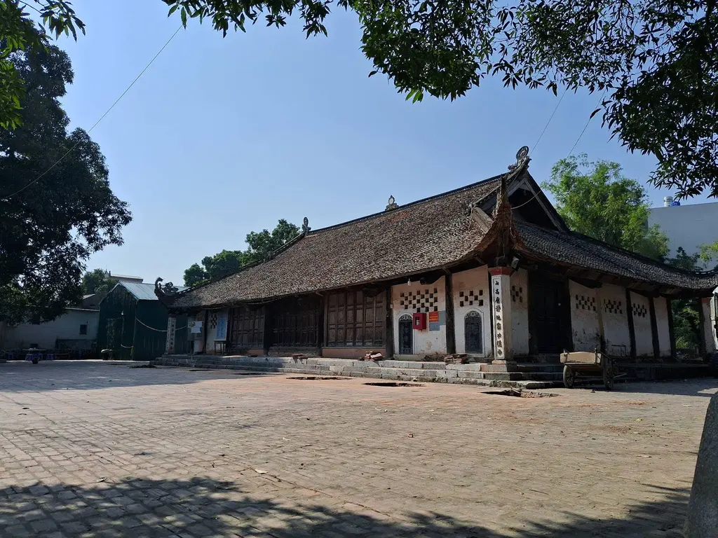 Không gian cảnh quan di tích Đình Ninh Sơn
