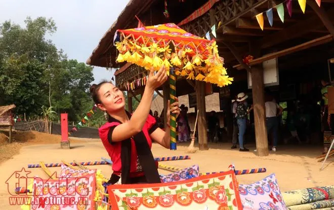 Cây “xằng tang” hay còn gọi là cây boọc mạy tại Lễ hội Xăng Khan của Người Thái