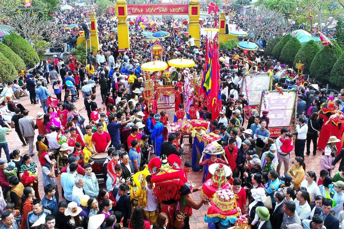 Quang cảnh Lễ hội Tiên Công