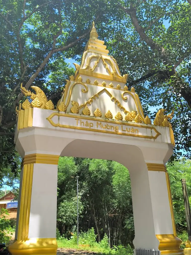 Cổng Tháp Mường Luân