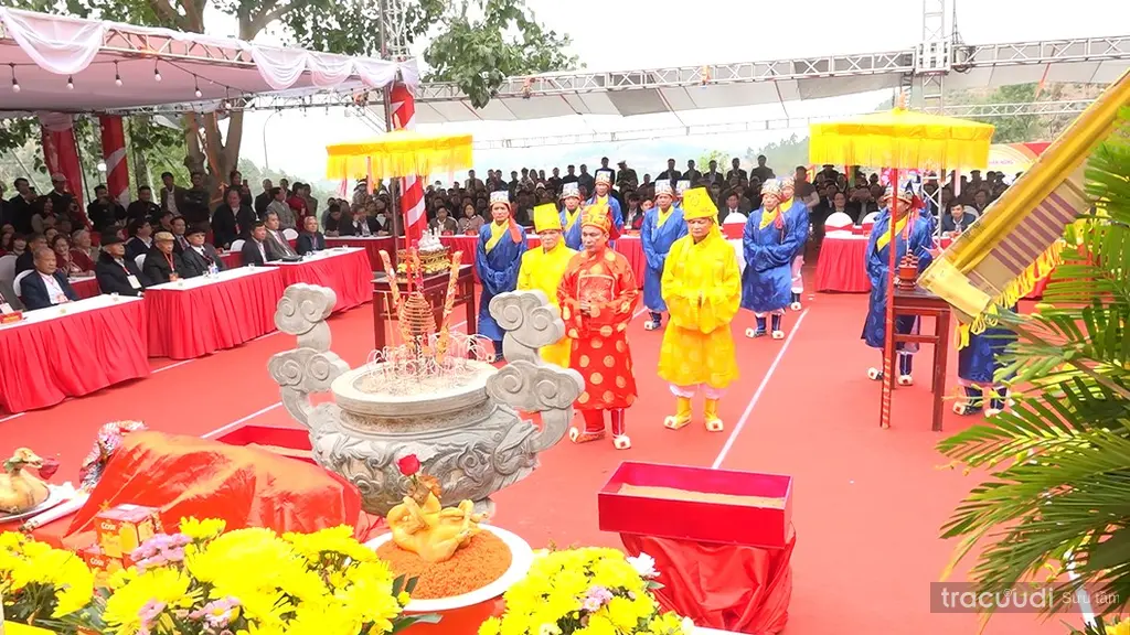 Lễ tế tại Lễ hội Đền Thần Nông