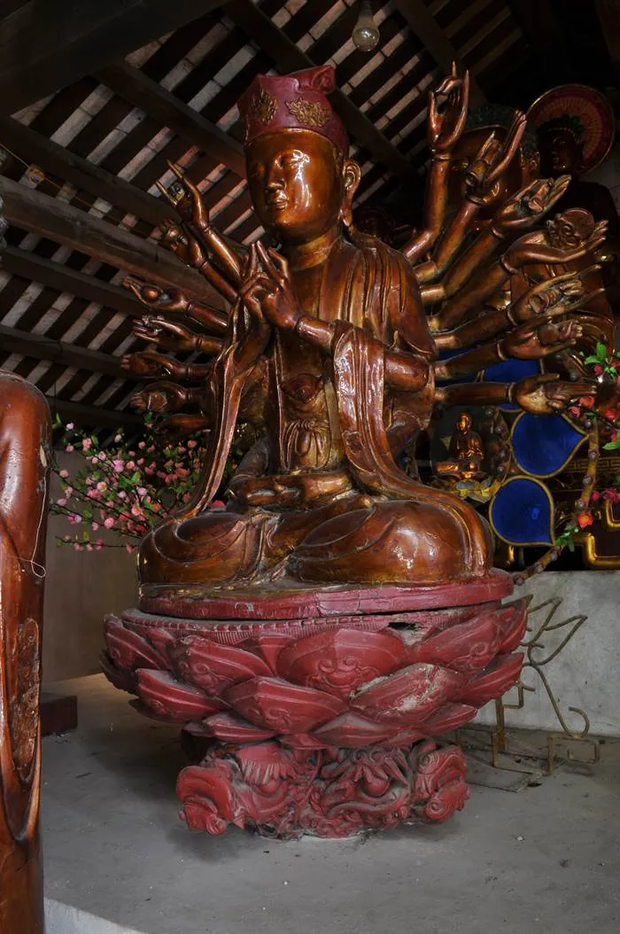 Tượng Quan Âm Nam Hải tại Chùa Che