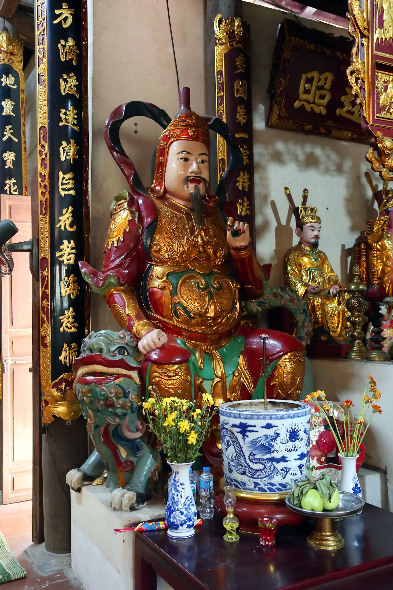 Tượng hộ pháp chùa Thanh Lâm