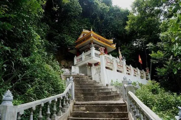 Cảnh quan không gian di tích Lăng Miếu Triệu Tường