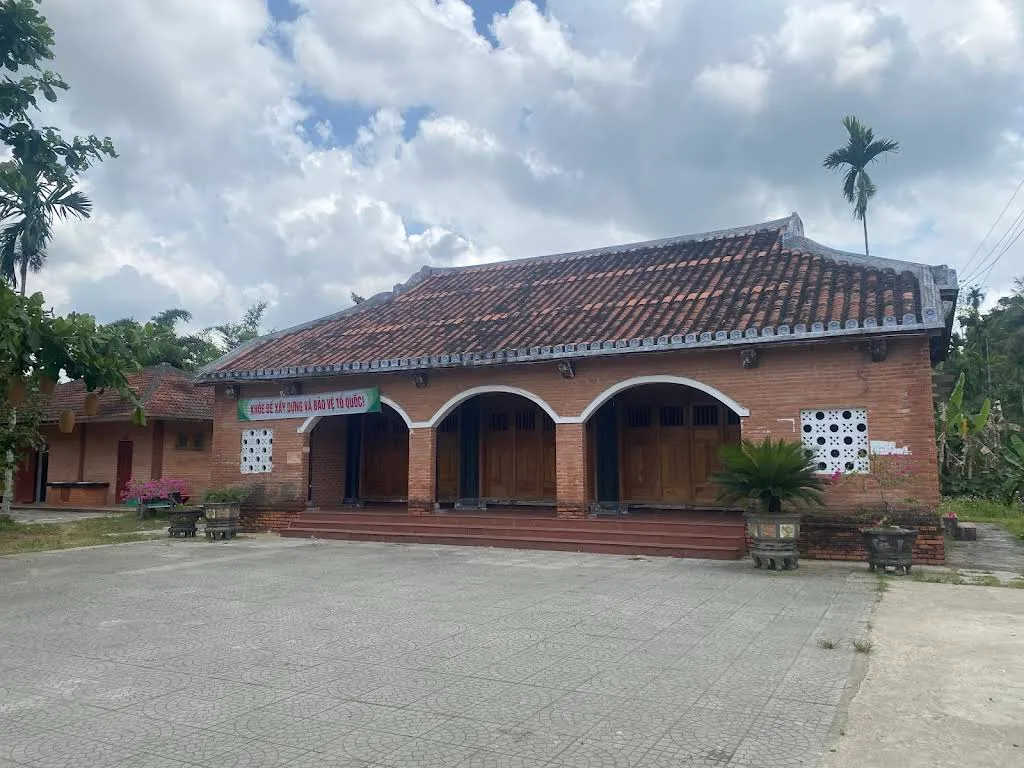 Cảnh quan khu di tích Làng Cổ Lộc Yên