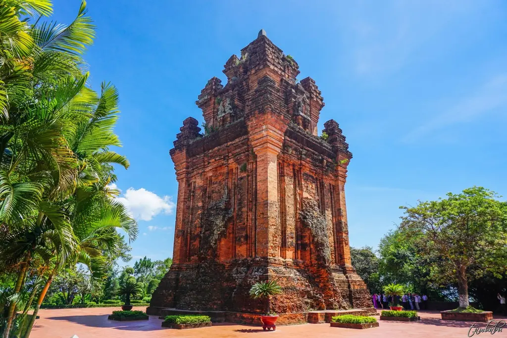 Hình ảnh di tích Tháp Nhạn