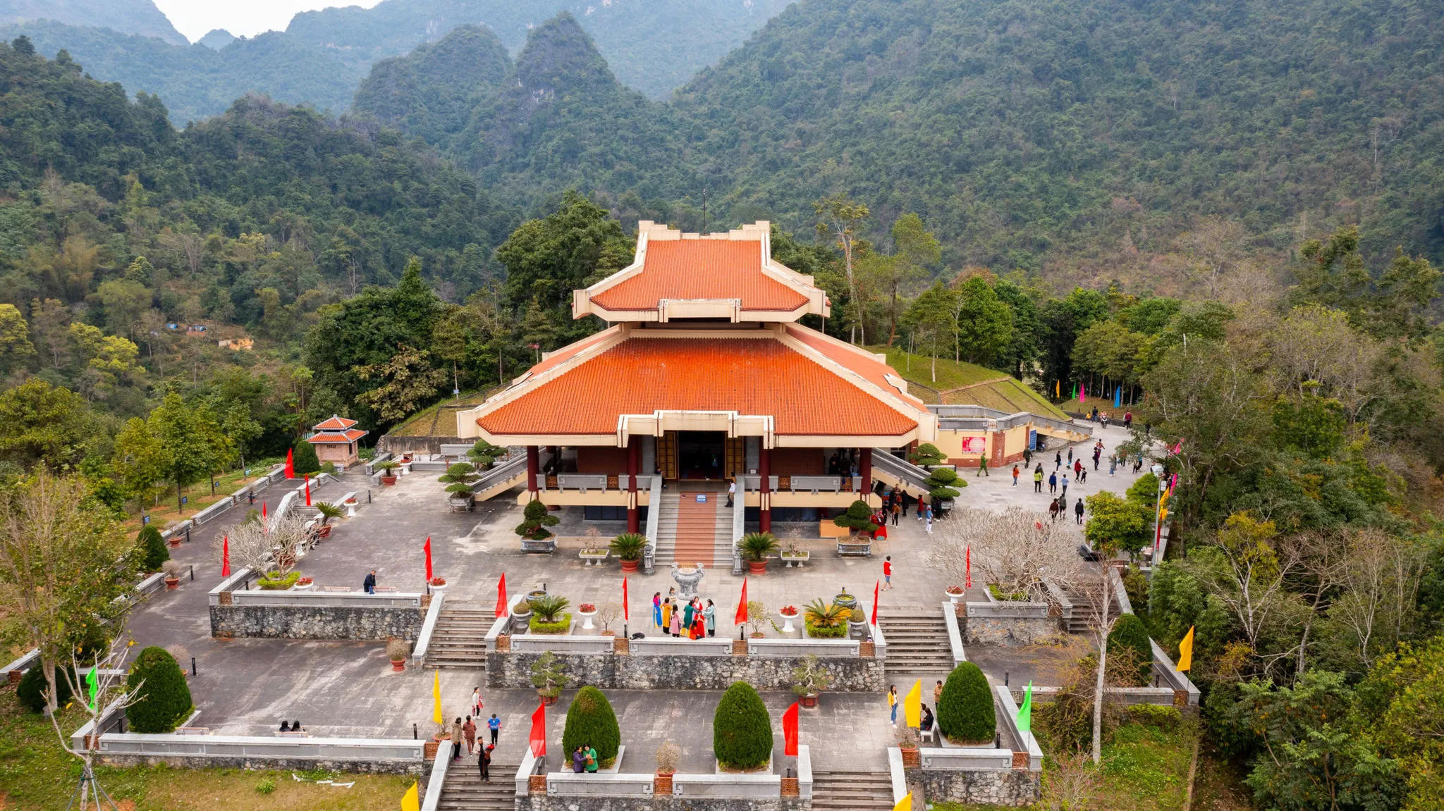 Cảnh quan Khu Di Tích Pác Bó