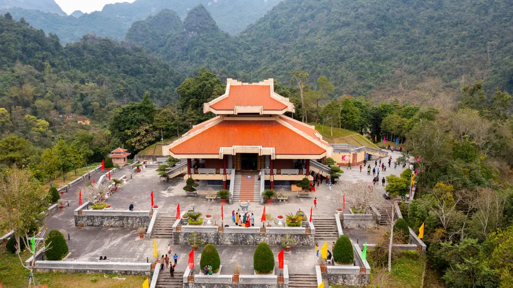 Cảnh quan Khu Di Tích Pác Bó