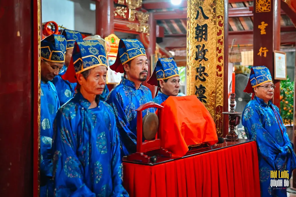 Lễ tế tại Hội làng Quỳnh Đô